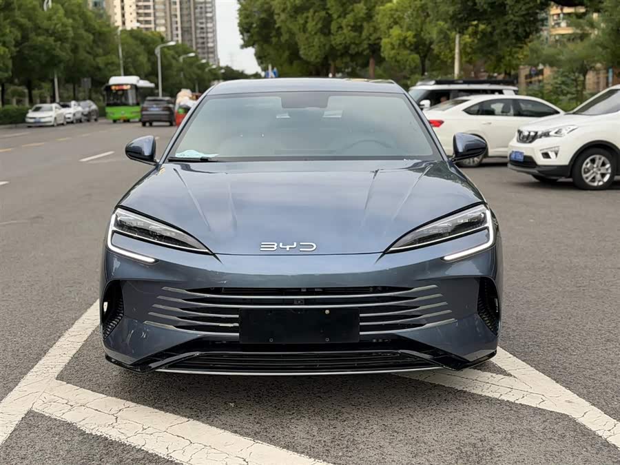 BYD Seal 2024 car image #3