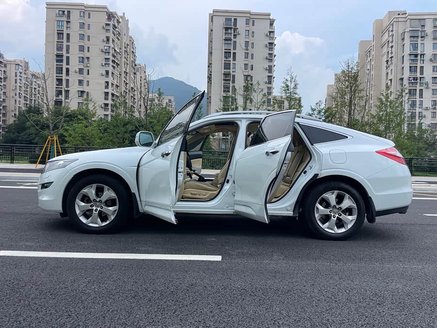 Honda CROSSTOUR 2014 car image #3