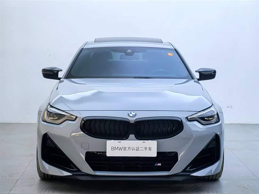 BMW M240i 2025 immagine di auto #3