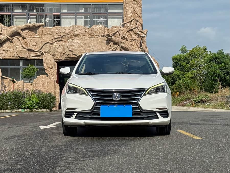 Changan Eado DT 2018 car image #3
