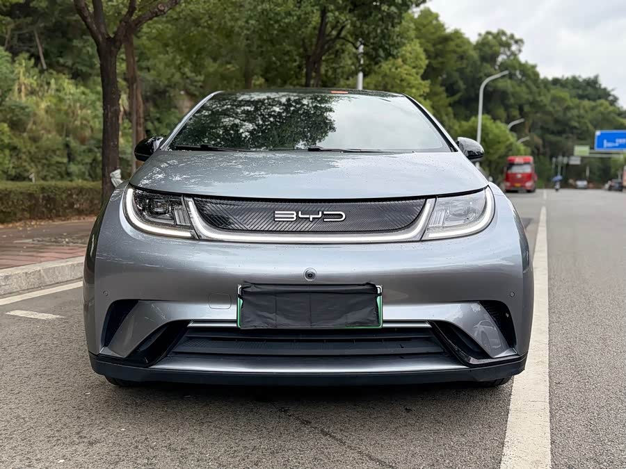 BYD Dolphin 2023 car image #3