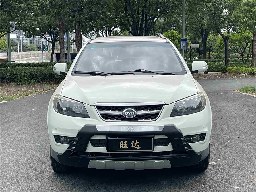 BYD S6 2013 car image #3