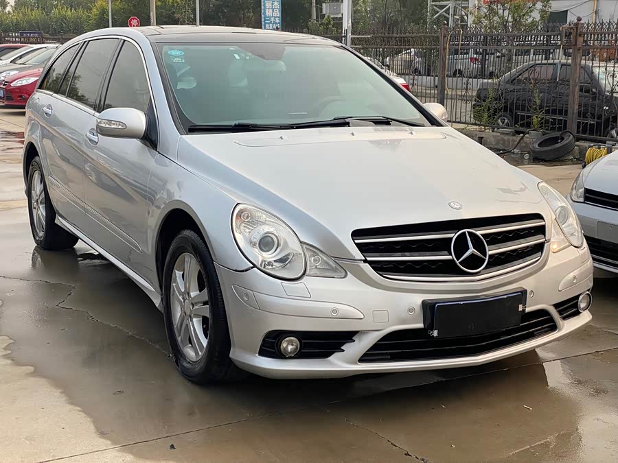 Mercedes-Benz R Class 2009 car image #3