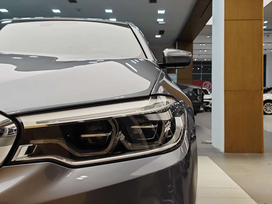 BMW 5 Series (Imported) 2020 car image #3