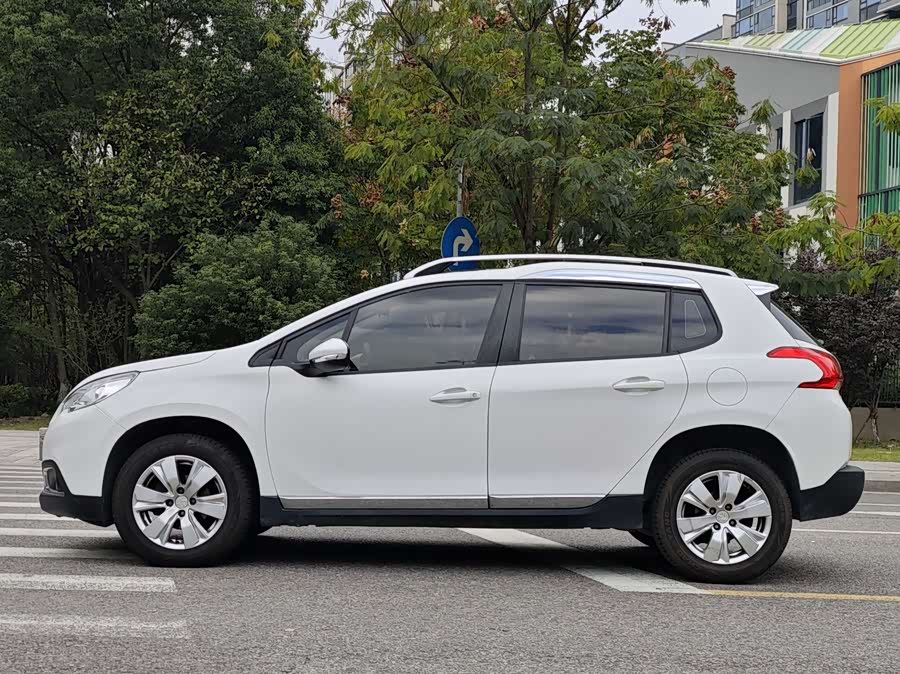 Peugeot 2008 2016 car image #3
