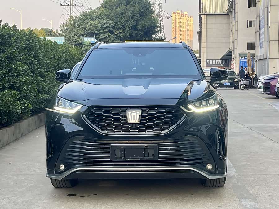 Toyota Crown Kluger 2023 car image #3