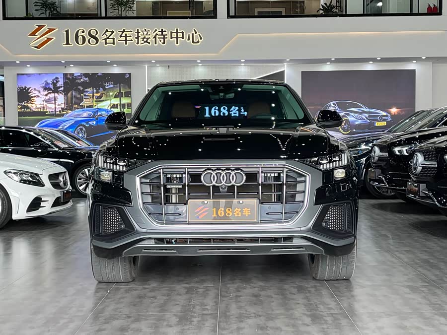 Audi Q8 2023 immagine di auto #3