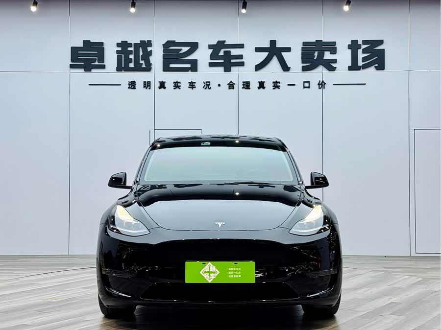 Tesla Model Y 2023 car image #3