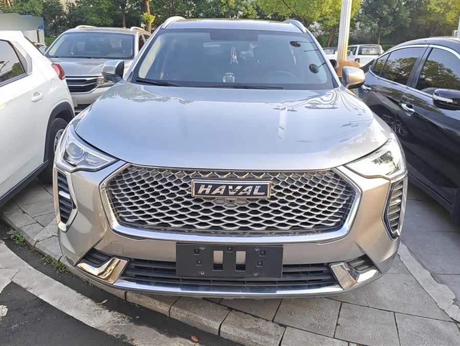 Haval Jolion 2021 #3 Haval Jolion 2021 car image #3