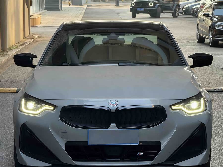 BMW M240i 2023 immagine di auto #3