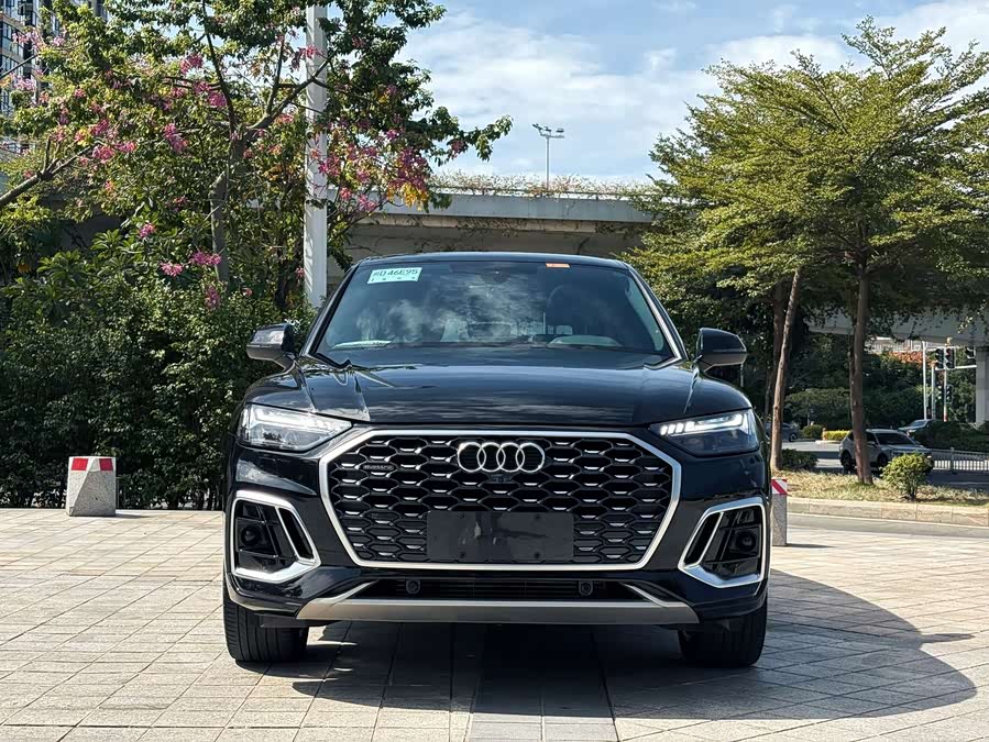 Audi Q5L Sportback 2022 immagine di auto #3