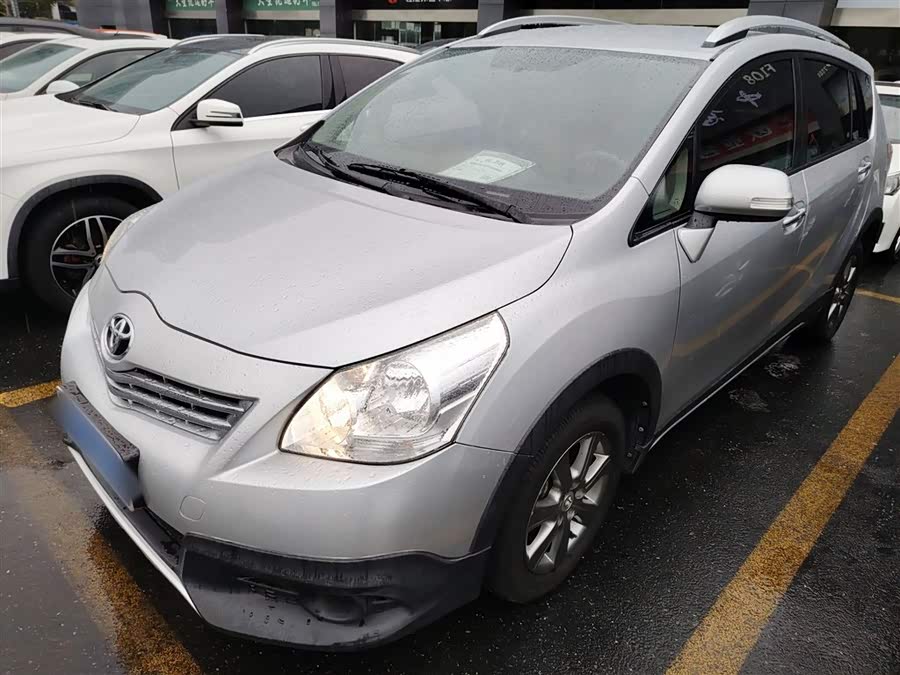 Toyota Reiz 2017 immagine di auto #3