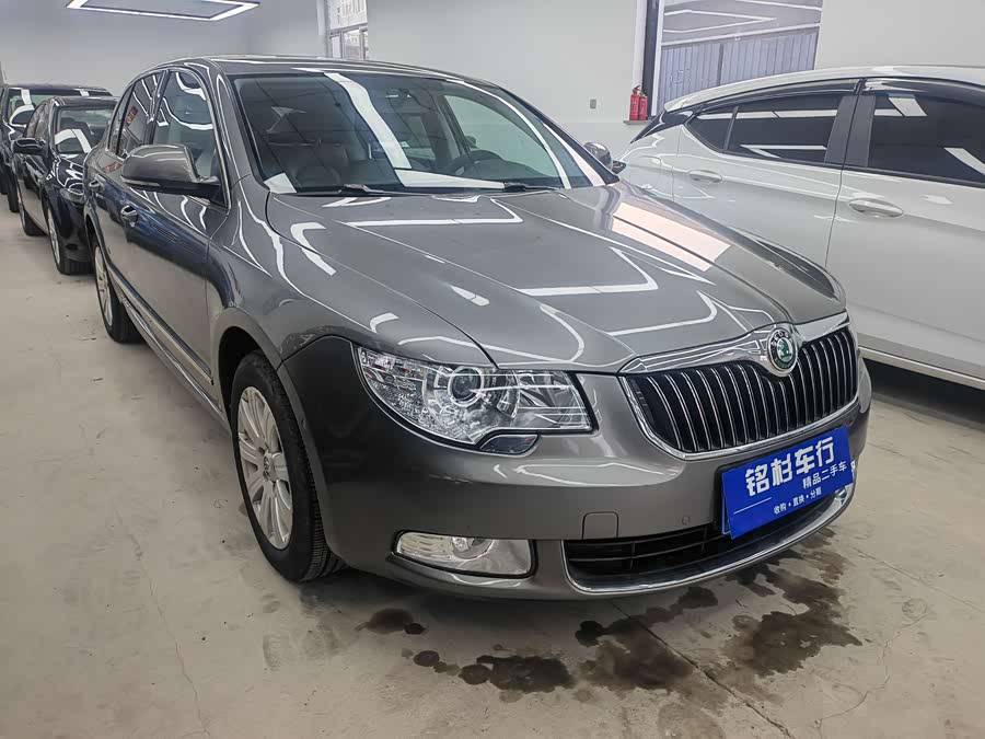 Skoda Superb 2012 imagen de coche #3