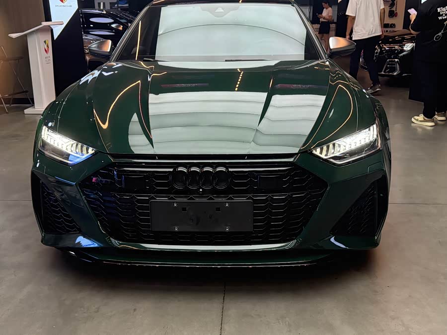 Audi RS 6 2021 immagine di auto #3