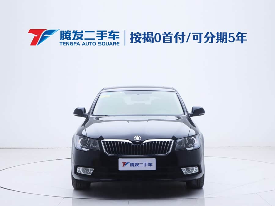 Skoda Superb 2015 car image #3