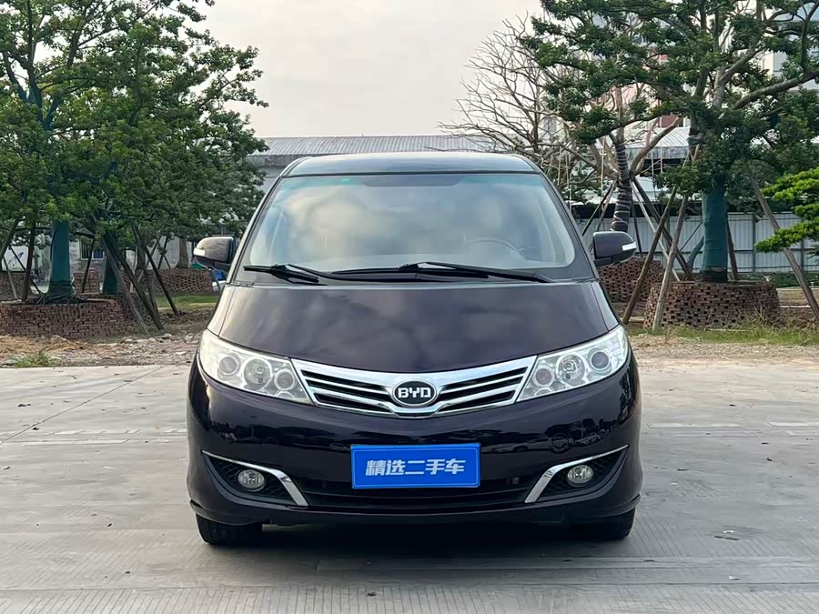BYD M6 2015 #3 BYD M6 2015 car image #3