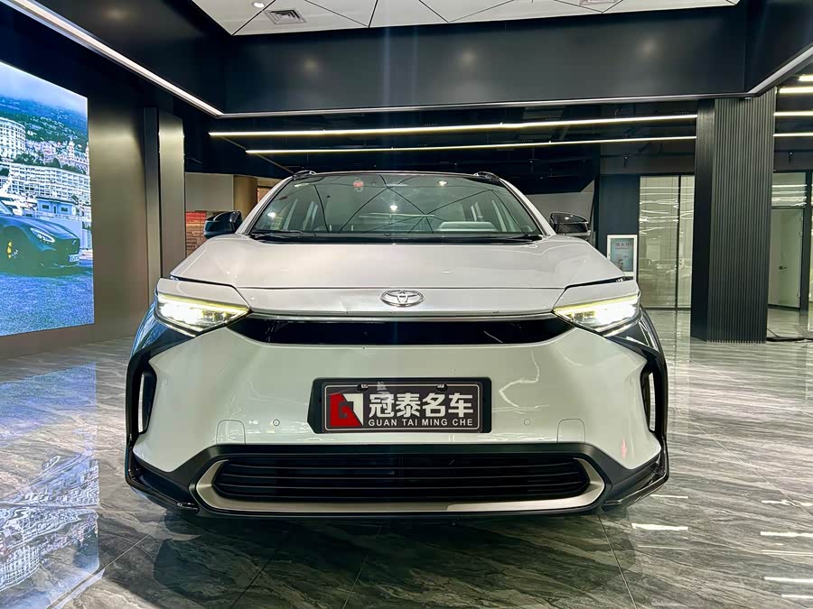 Toyota bZ4X 2022 immagine di auto #3