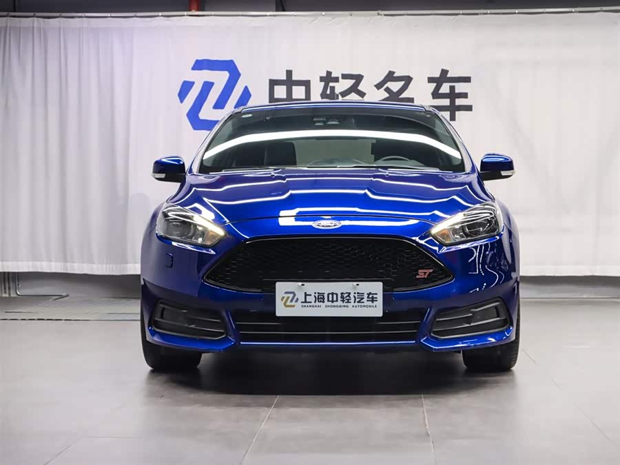 Ford Focus (Imported) 2017 #3 Ford Focus (Imported) 2017 صورة سيارة #3