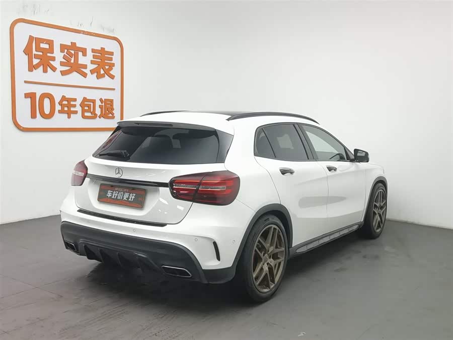 Mercedes-Benz GLA AMG 2018 car image #3
