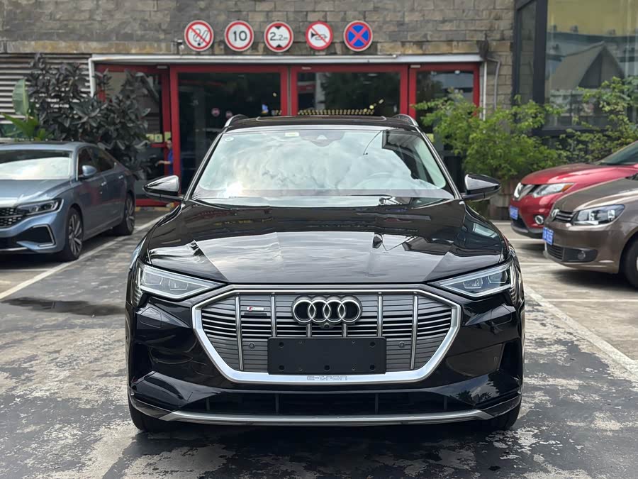 Audi e-tron (Imported) 2020 #3 Audi e-tron (Imported) 2020 car image #3