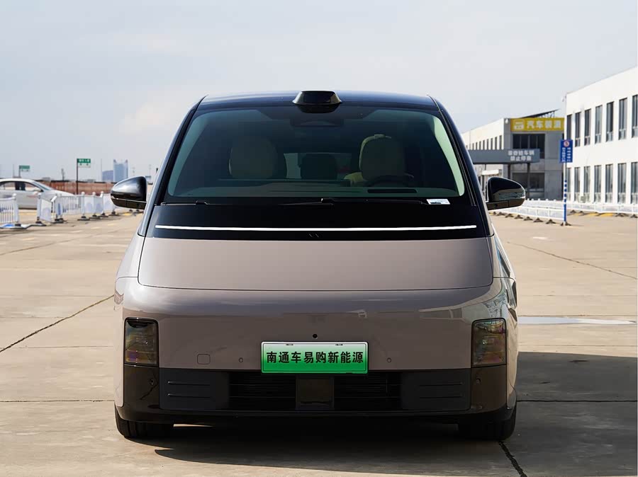 理想汽车 理想MEGA 2024 汽车图片 #3