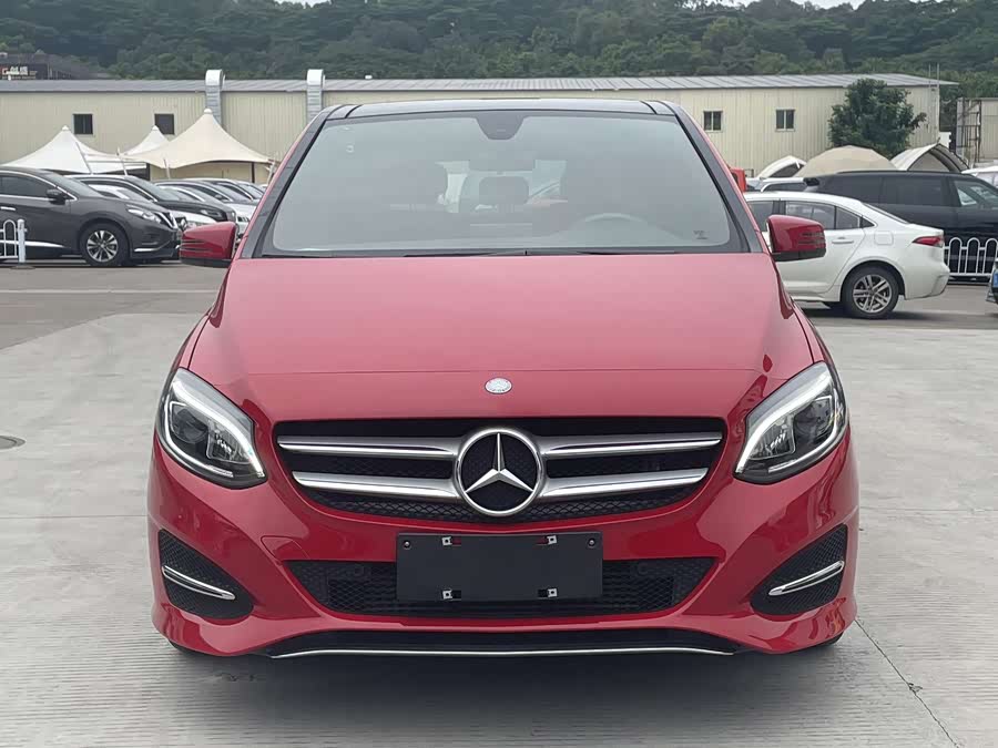 Mercedes-Benz B Class 2015 car image #3