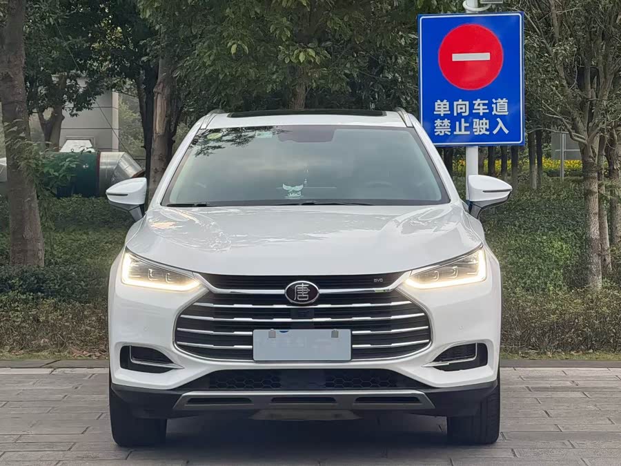 BYD Tang 2018 car image #3