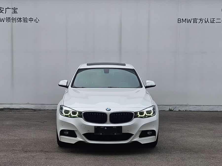 BMW 3 Series GT 2019 immagine di auto #3