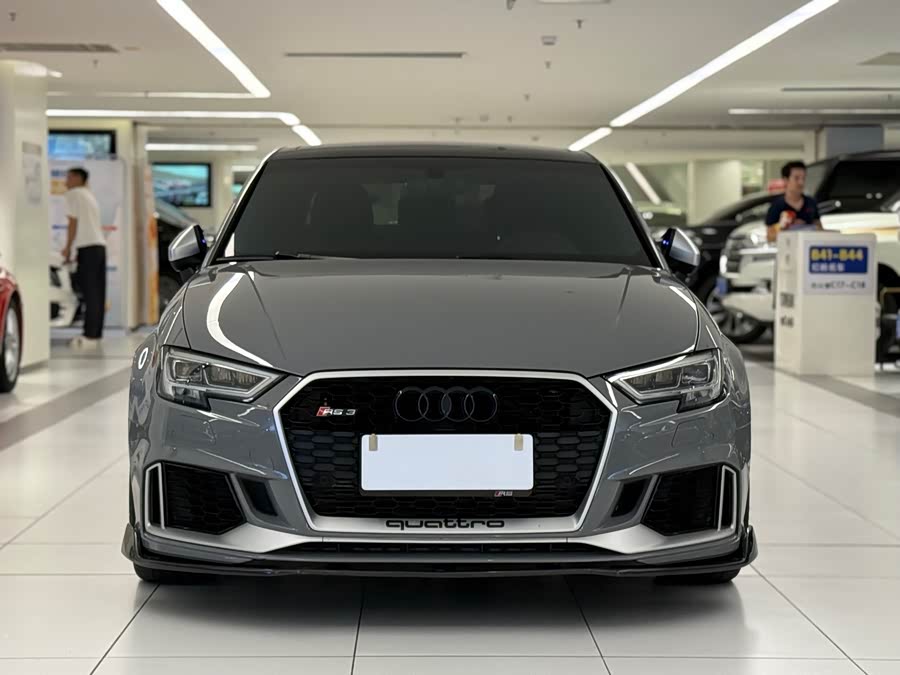 Audi RS 3 2018 car image #3