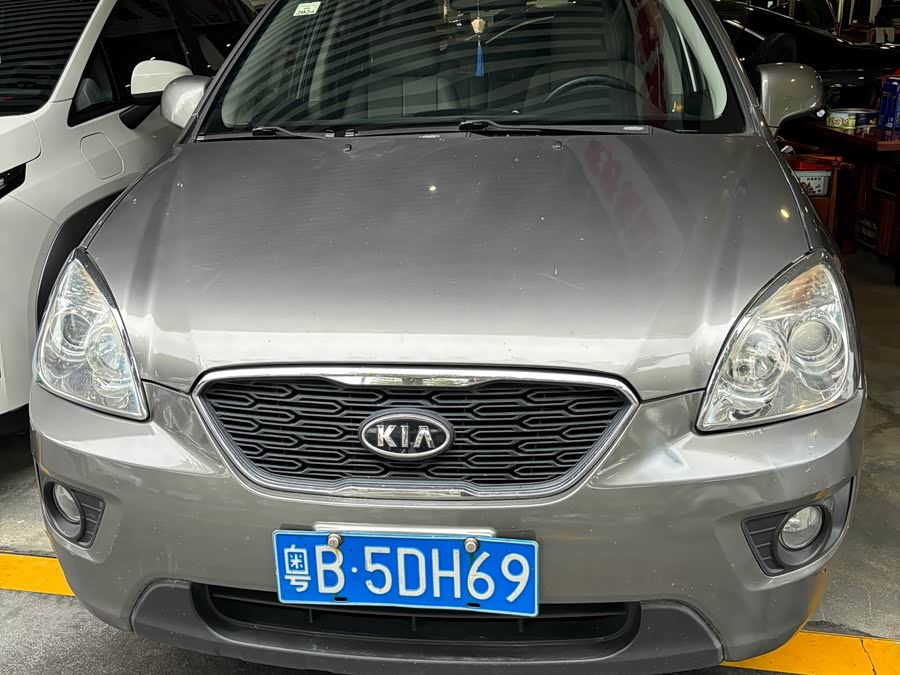 Kia Carens 2012 image de voiture #3