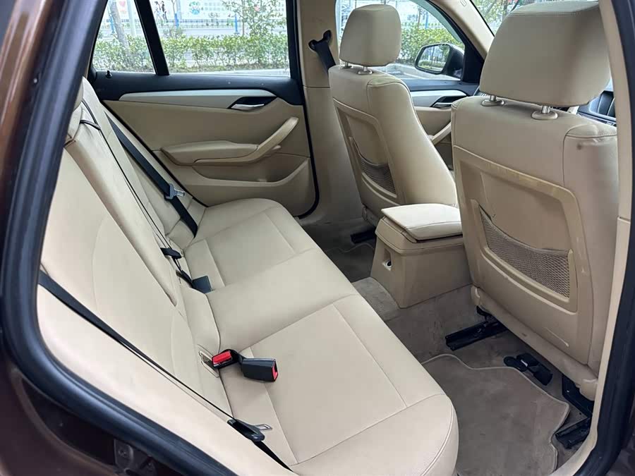 BMW X1 (Imported) 2012 car image #3