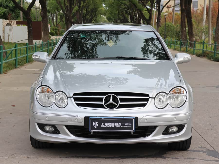 Mercedes-Benz CLK Class 2008 immagine di auto #3