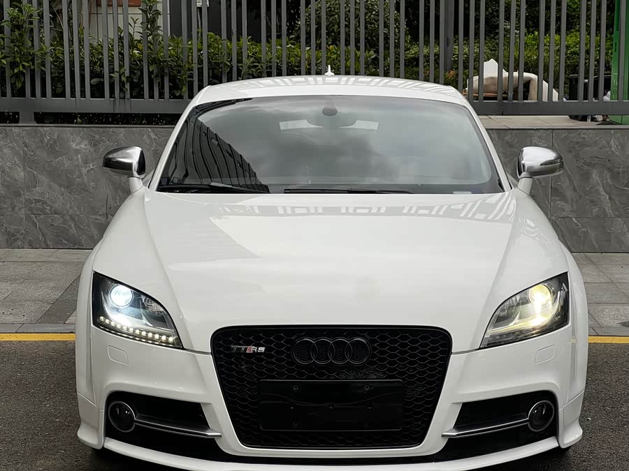 Audi TTS 2014 car image #3