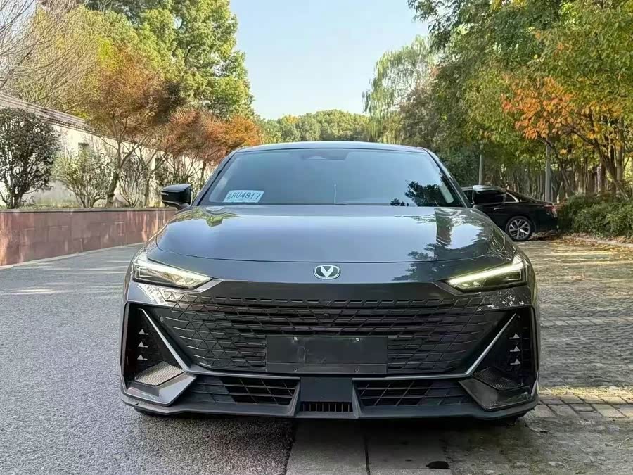 Changan UNI-V iDD 2023 #3 Changan UNI-V iDD 2023 car image #3