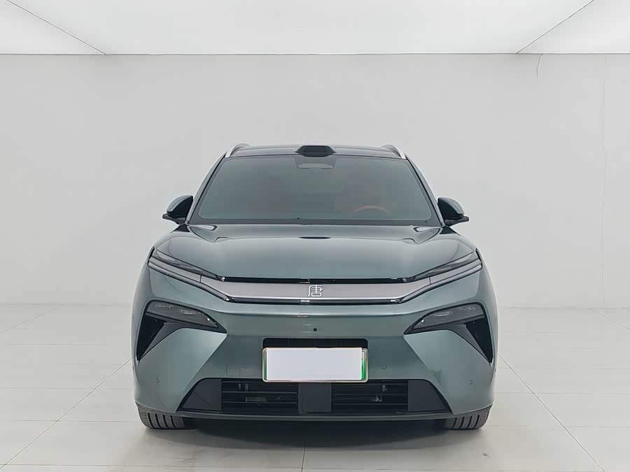BYD Tang L 2025 صورة سيارة #3