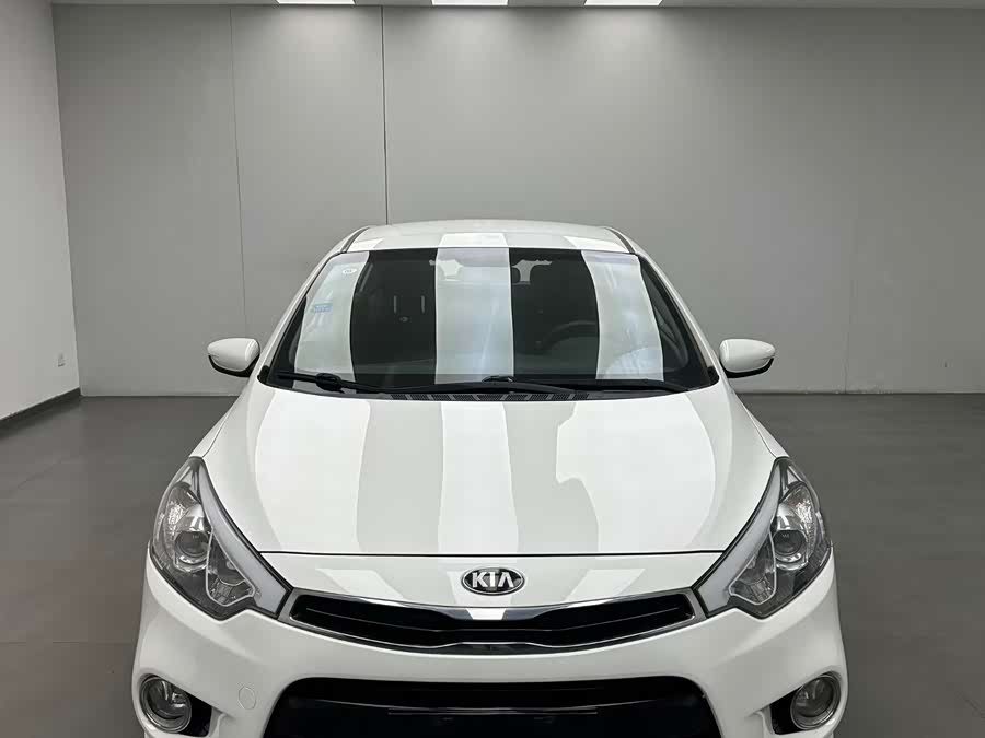 Kia Forte Koup 2015 car image #3
