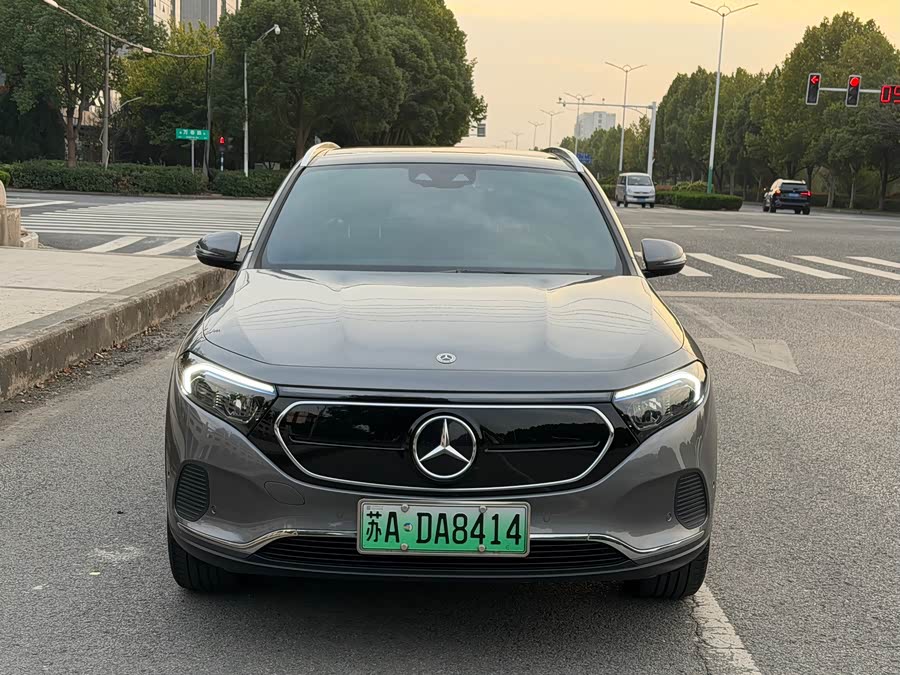 Mercedes-Benz EQA Class 2023 immagine di auto #3