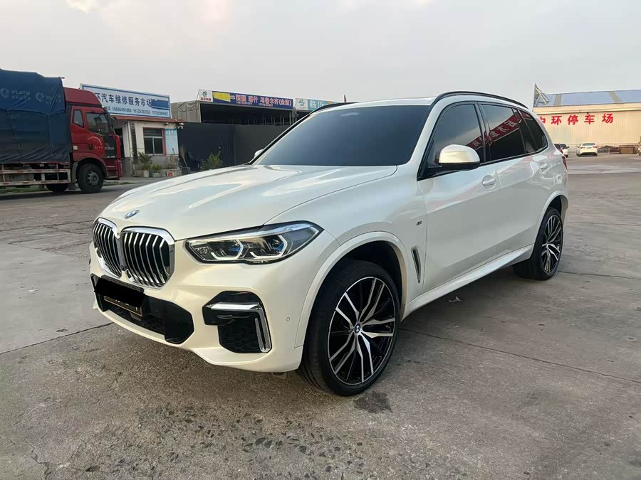 BMW X5 2022 car image #3