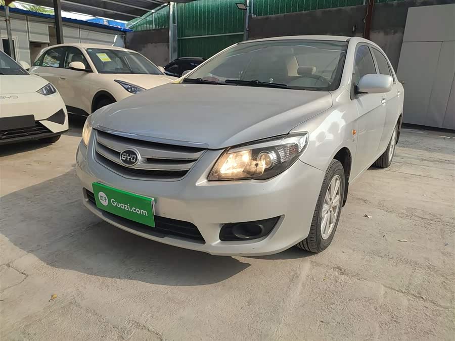 BYD L3 2014 car image #3