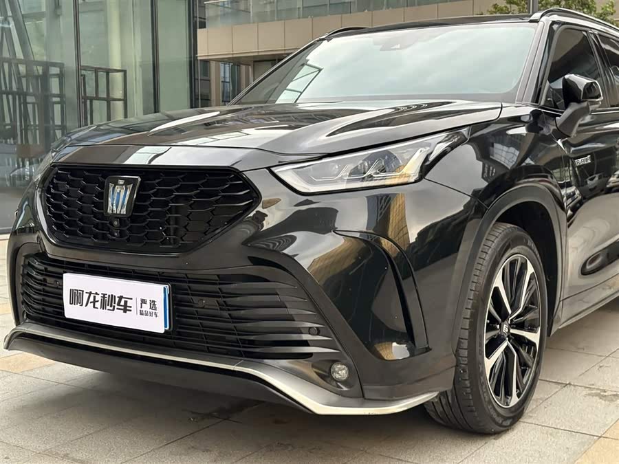 Toyota Crown Kluger 2022 car image #3
