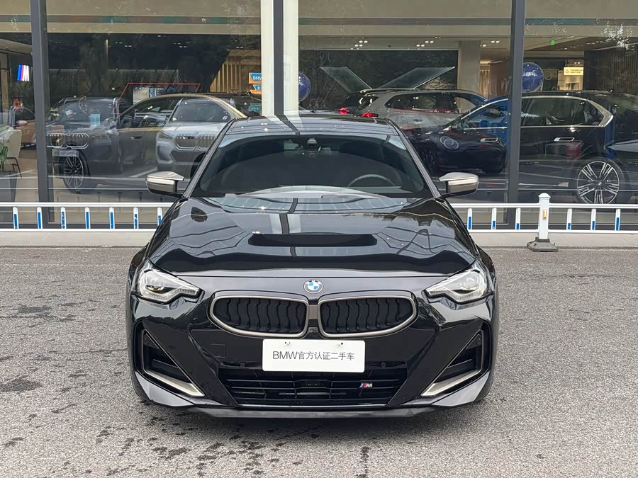BMW M240i 2024 immagine di auto #3