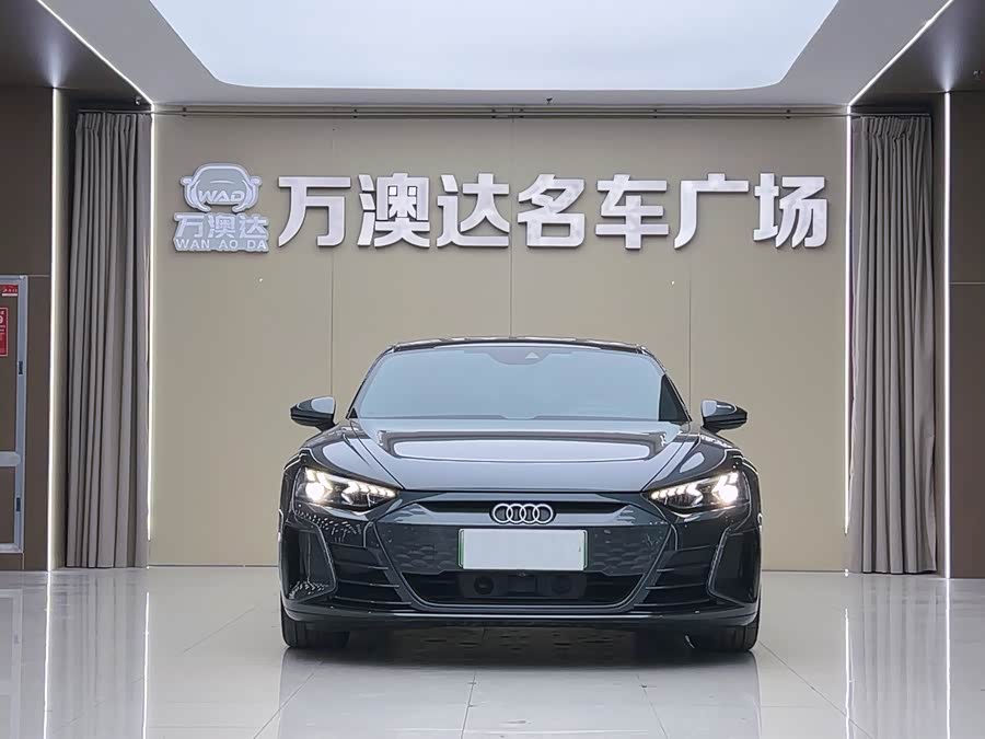 Audi e-tron GT 2024 car image #3