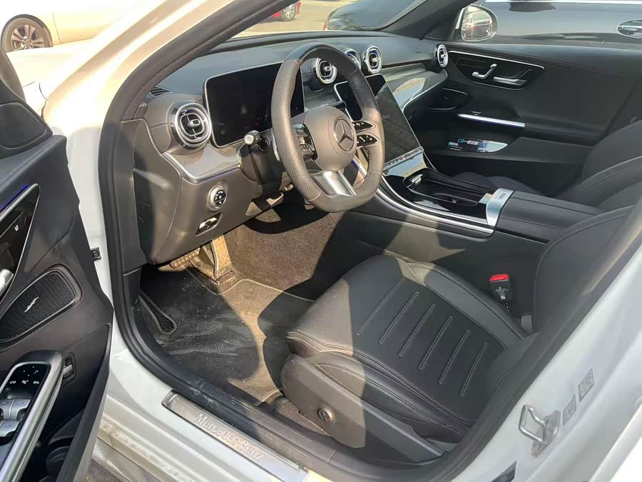 Mercedes-Benz C Class New Energy 2024 صورة سيارة #3