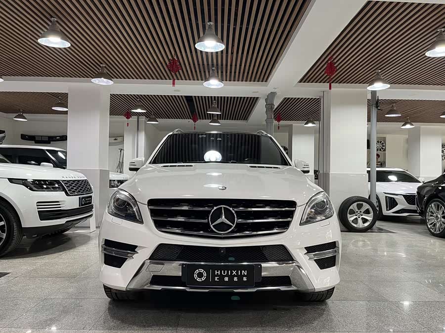 Mercedes-Benz M Class 2015 car image #3