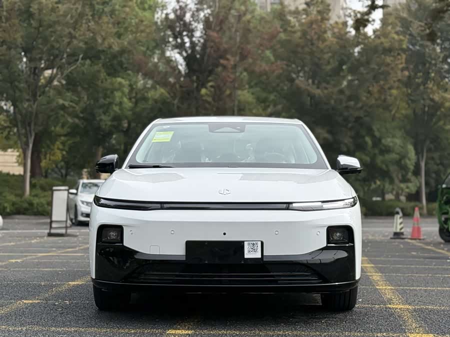 零跑汽车 零跑B01 汽车图片 #3