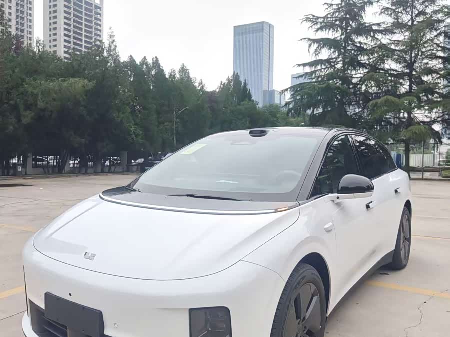 理想汽车 理想i6 2025 汽车图片 #3