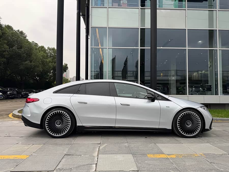 Mercedes-Benz EQS AMG 2024 #3 Mercedes-Benz EQS AMG 2024 car image #3