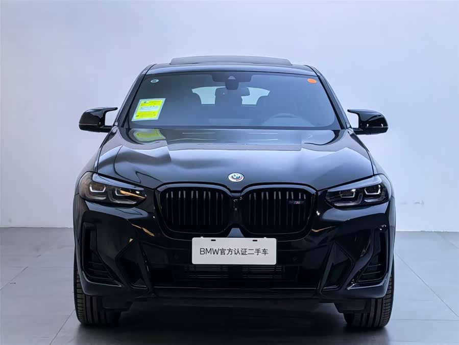 BMW X4 M40i car image #3