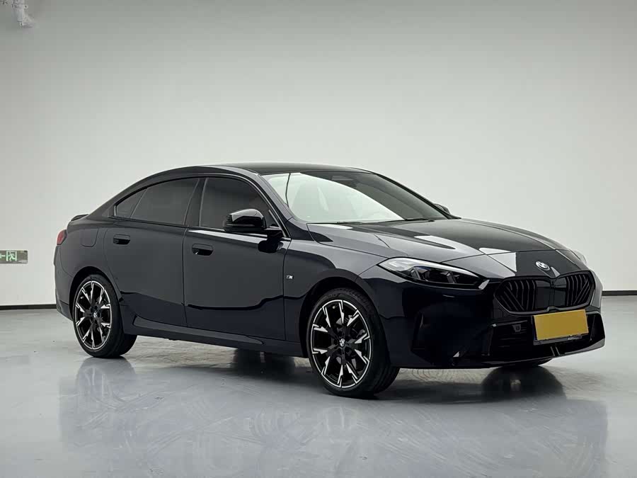 BMW 2 Series 2025 #3 BMW 2 Series 2025 car image #3