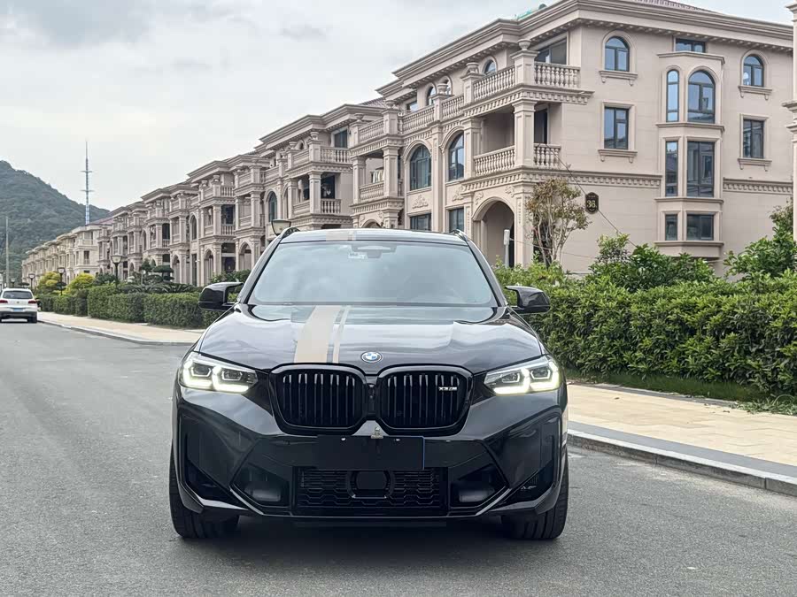 BMW X3 M 2022 صورة سيارة #3